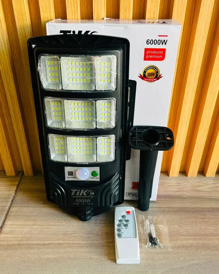 Lámpara solar de 6.000 W con control remoto